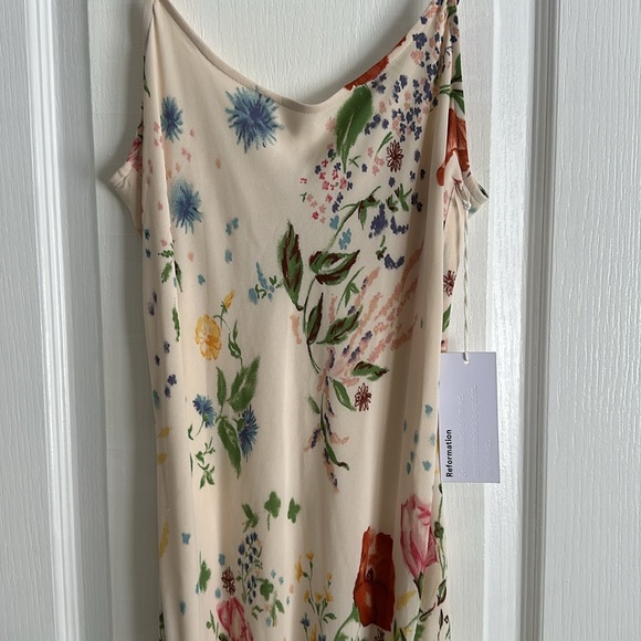 NWT Reformation Emerick Floral Dress - Picture 4 of 8